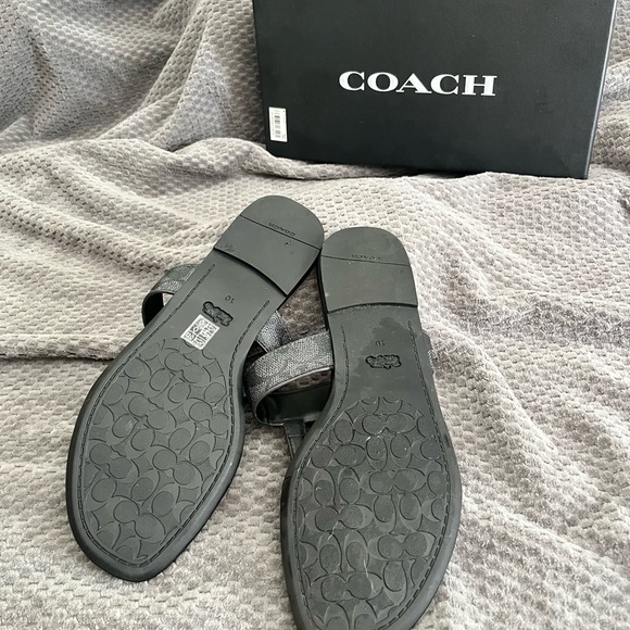 NIB! Coach SZ 10 B black leather Jessie thong sandals . - Picture 5 of 7